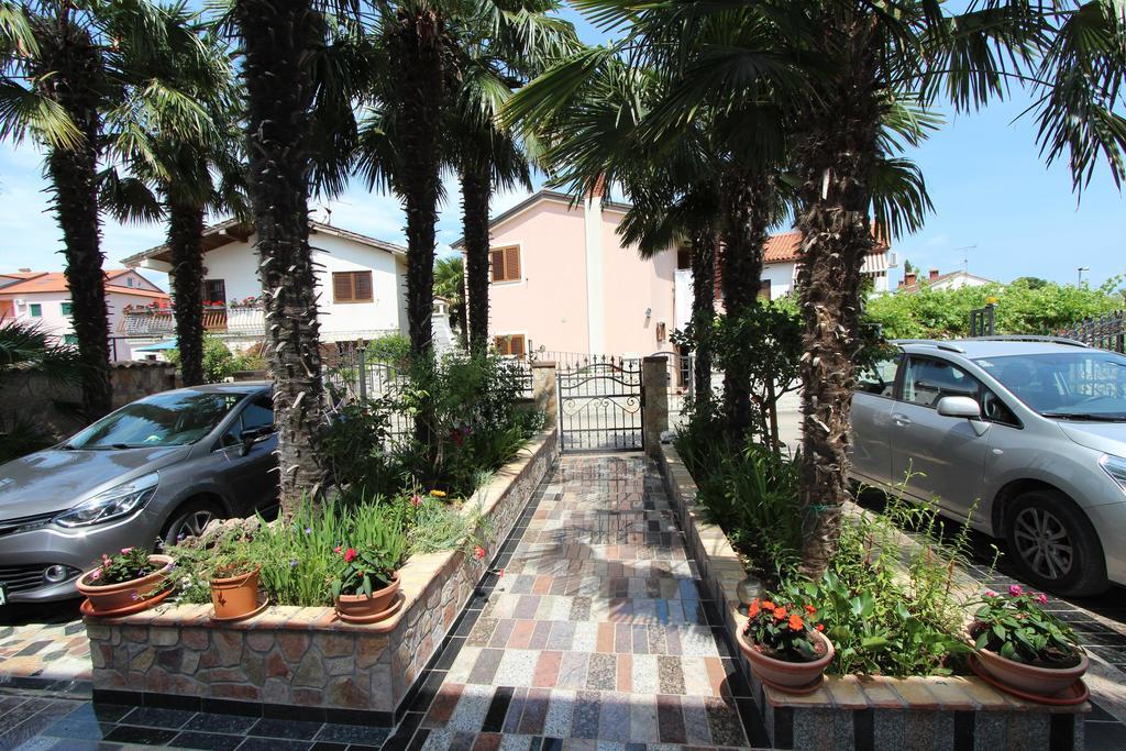 Apartments Marlina Rovinj Exterior foto